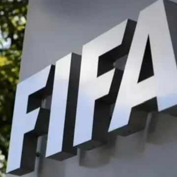 “فيفا” تعلن اعتماد لوائح جديدة لانتقالات اللاعبين » صحيفة الرأي الإلكترونية